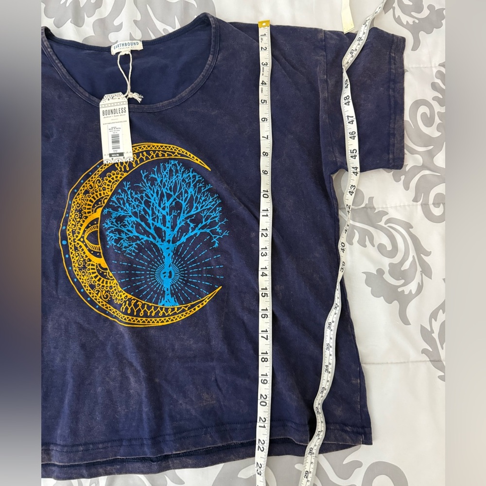 New Earthbound Moon Sun Duality Cotton Cropped T Shirt Medium NWT - Picture 7 of 8